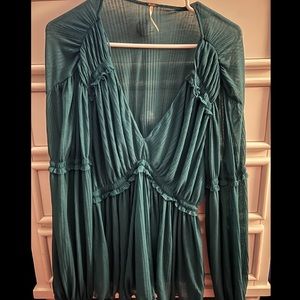 Free People green/blue top w/ smocked balloon sleeves